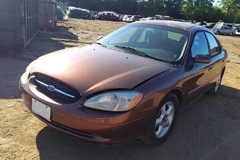 Photo of 2000 Ford Taurus