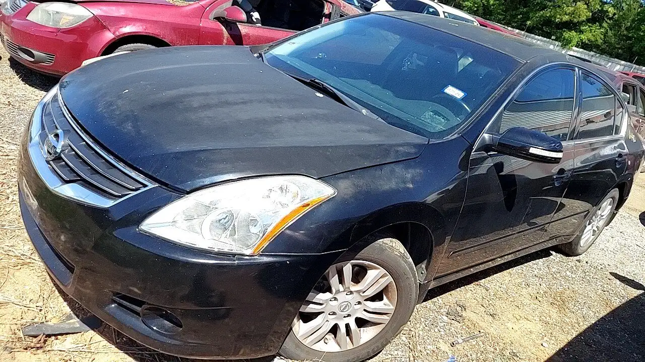 Photo of 2010 Nissan Altima