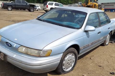 Photo of 1993 Ford Taurus