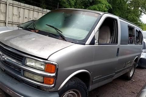 Photo of 2001 Chevrolet Express 2500