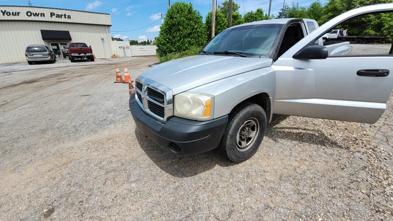 Photo of 2006 Dodge Dakota