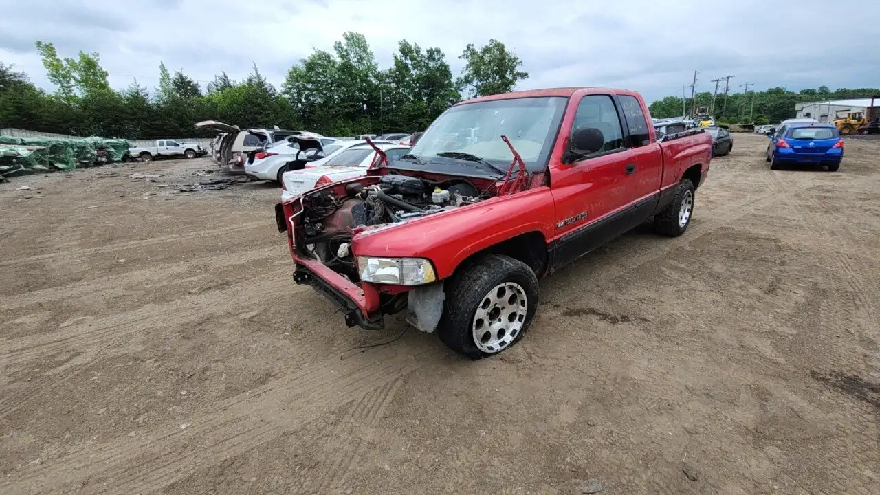 Photo of 2001 Dodge Ram 1500