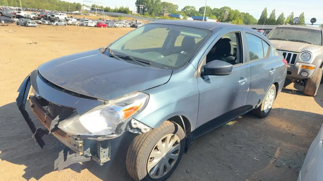 Photo of 2016 Nissan Versa