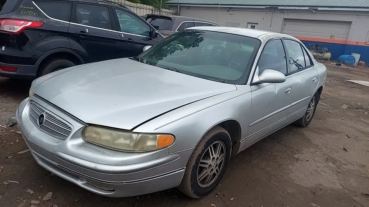 Photo of 2002 Buick Regal