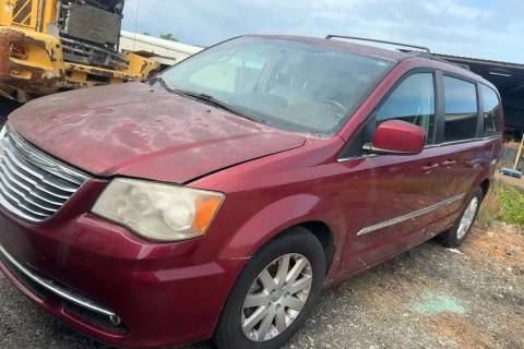 Photo of 2013 Chrysler Town & Country