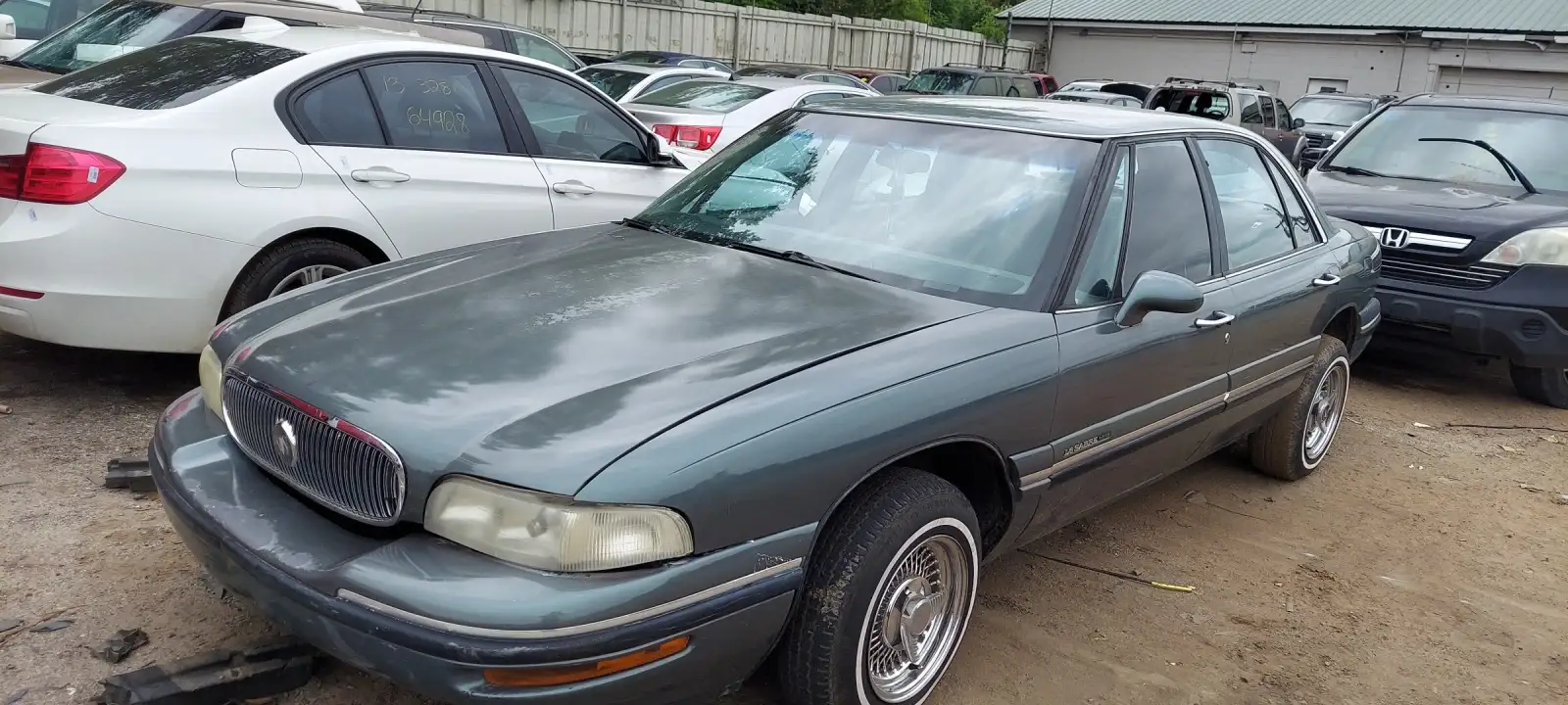 Photo of 1998 Buick Lesabre
