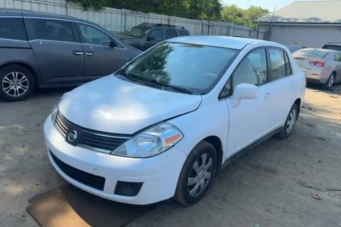 Photo of 2008 Nissan Versa