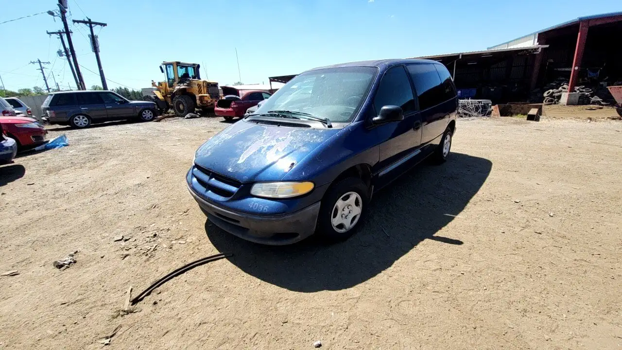 Photo of 2000 Dodge Caravan