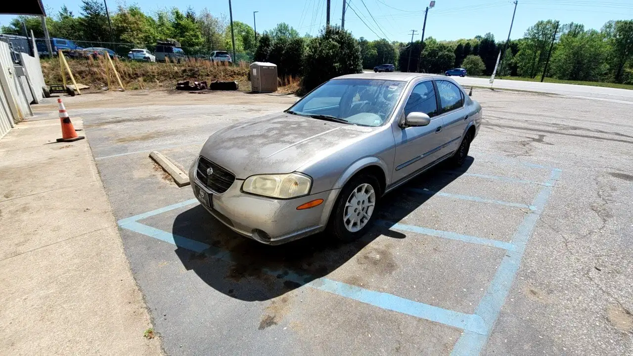 Photo of 2000 Nissan Maxima