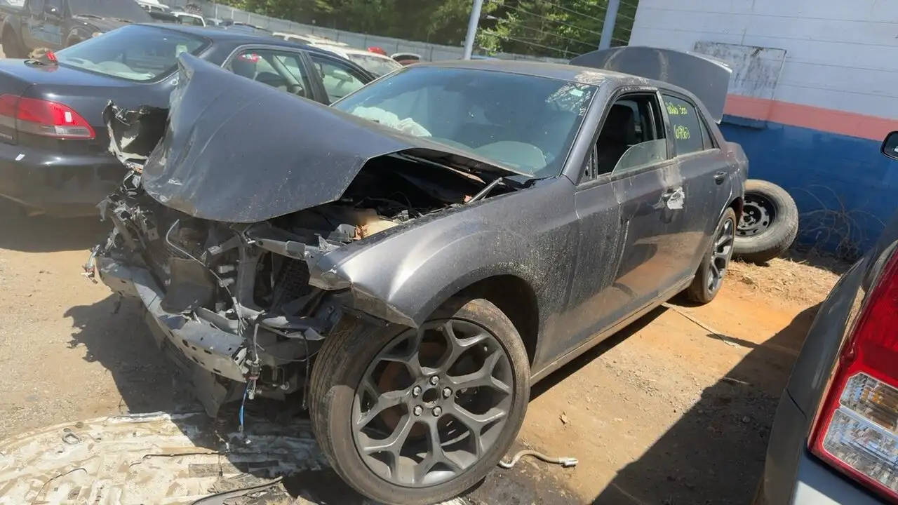 Photo of 2020 Chrysler 300