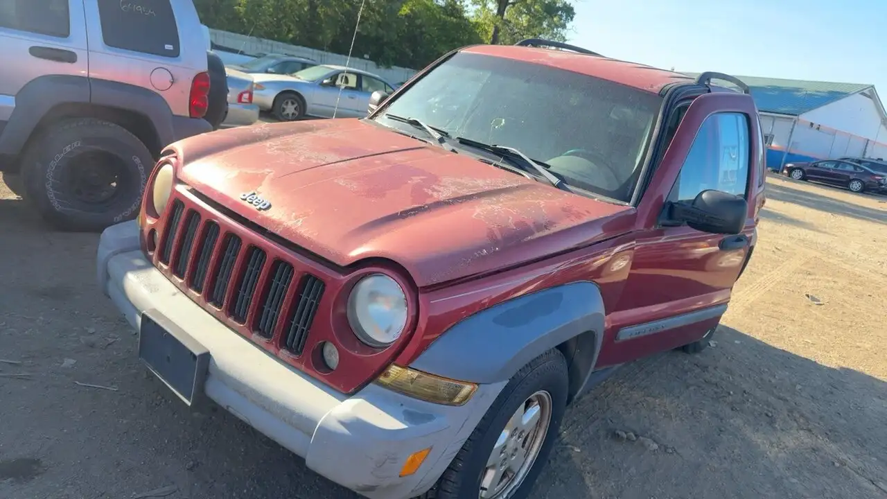 Photo of 2005 Jeep Liberty