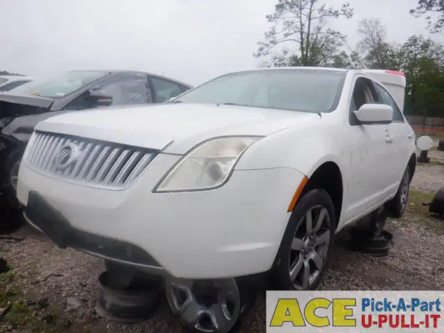 Photo of 2010 Mercury Milan
