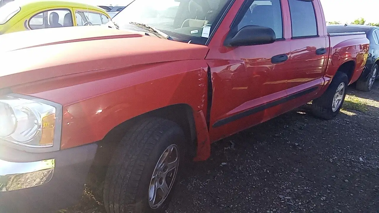 Photo of 2005 Dodge Dakota