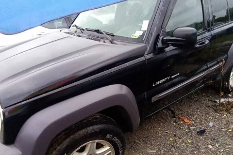 Photo of 2003 Jeep Liberty