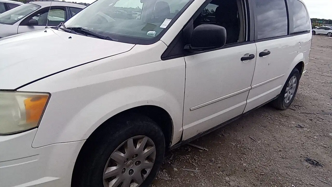 Photo of 2008 Chrysler Town & Country