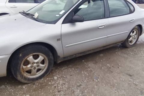 Photo of 2004 Ford Taurus