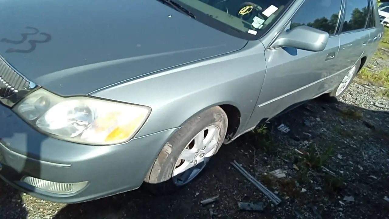 Photo of 2000 Toyota Avalon