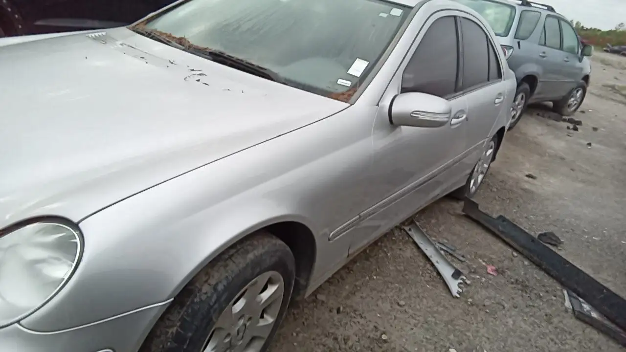 Photo of 2005 Mercedes-Benz C240