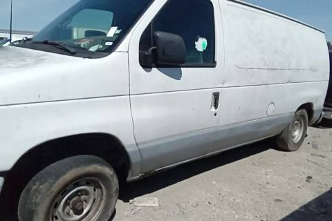 Photo of 2001 Ford E-150 Econoline