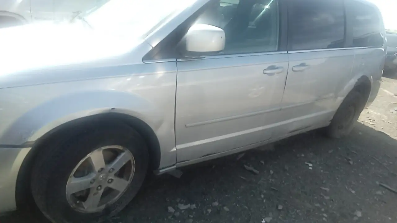Photo of 2008 Chrysler Town & Country
