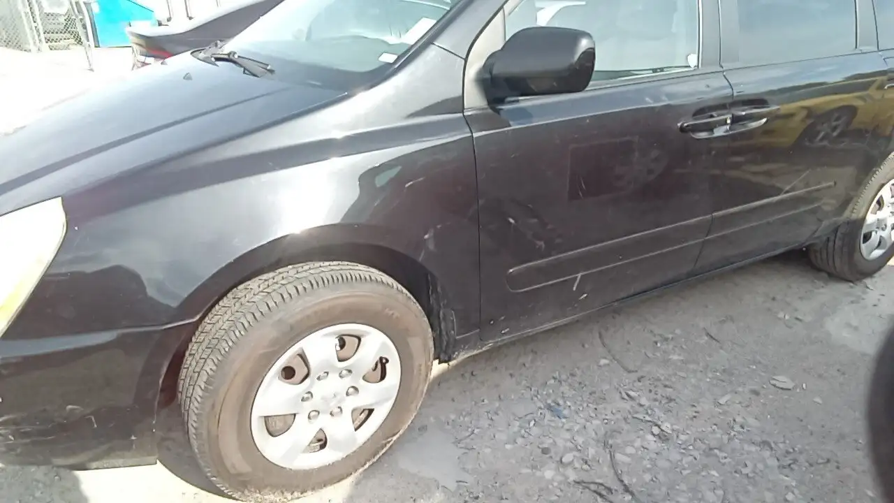 Photo of 2006 Kia Sedona