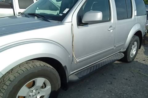 Photo of 2006 Nissan Pathfinder