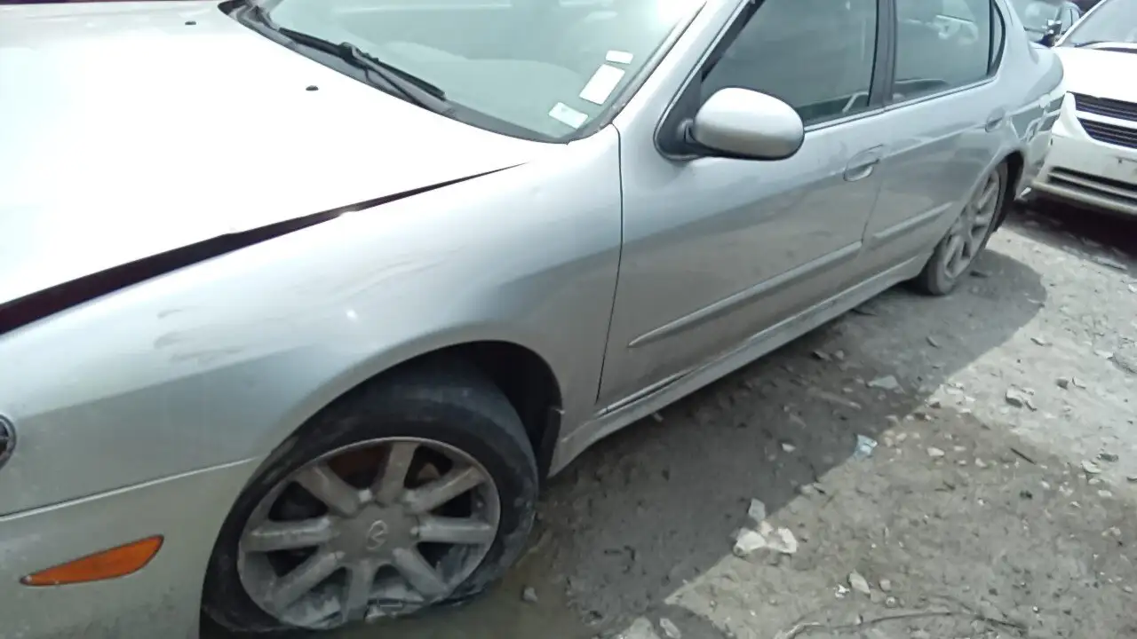Photo of 2002 Infiniti I35