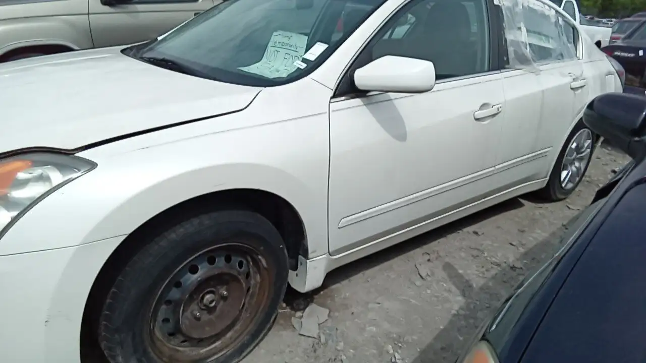 Photo of 2009 Nissan Altima