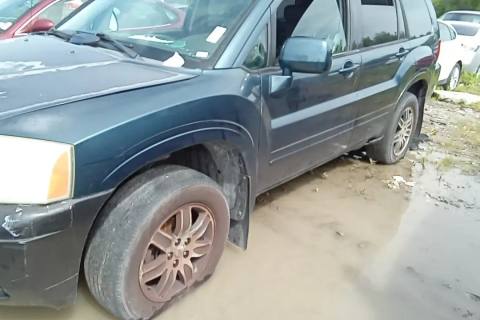 Photo of 2004 Mitsubishi Endeavor