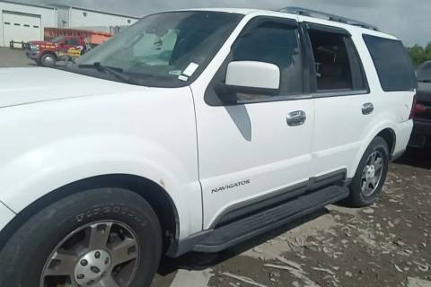 Photo of 2004 Lincoln Navigator