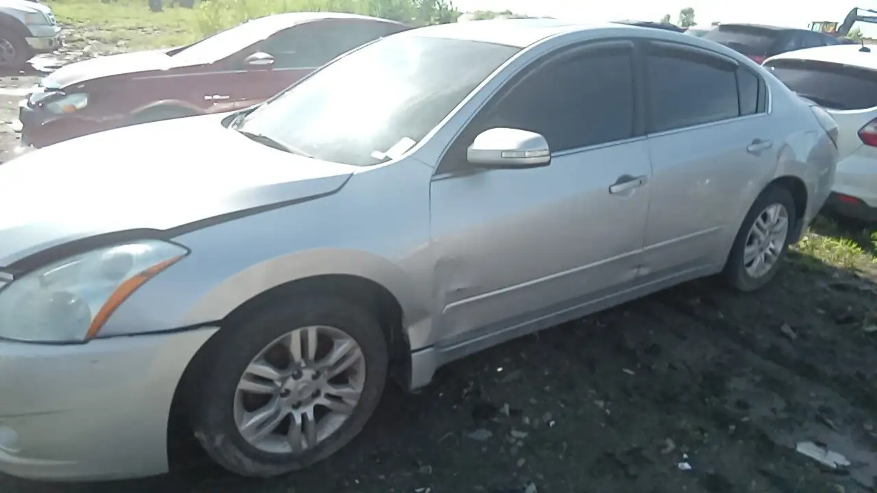 Photo of 2010 Nissan Altima