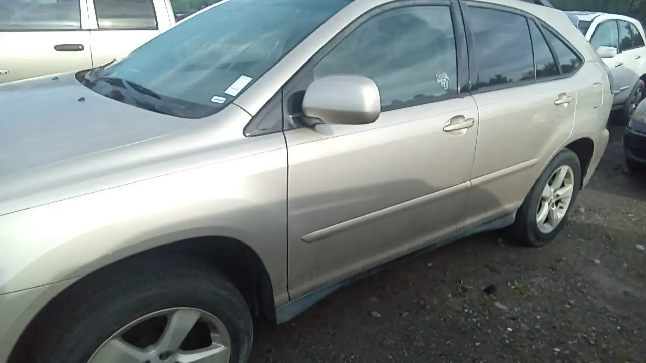 Photo of 2004 Lexus Rx330