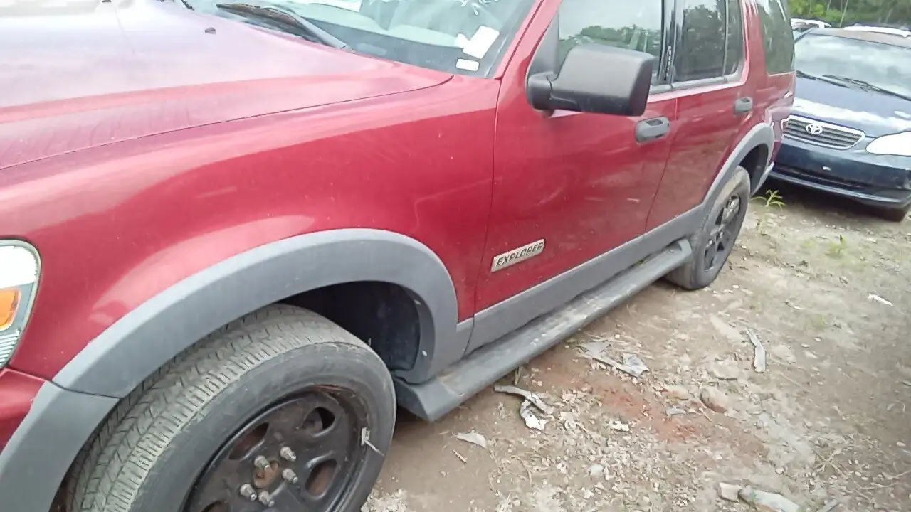 Photo of 2006 Ford Explorer