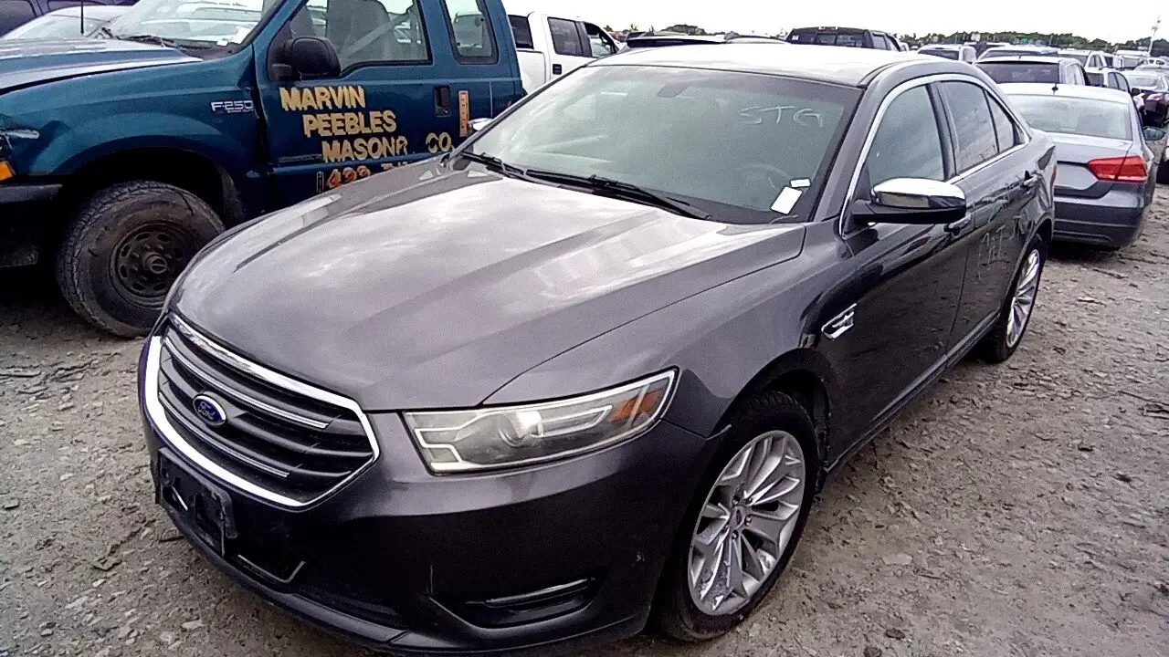 Photo of 2015 Ford Taurus