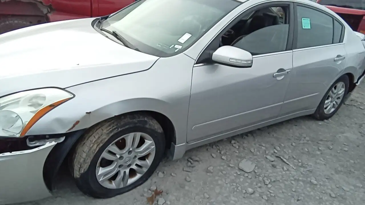Photo of 2010 Nissan Altima