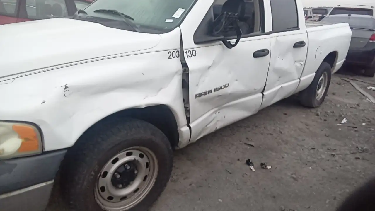 Photo of 2003 Dodge Ram 1500