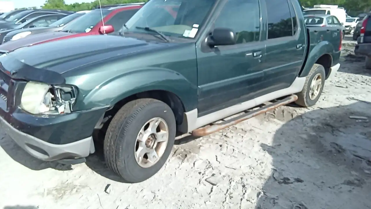 Photo of 2003 Ford Explorer Sport Trac