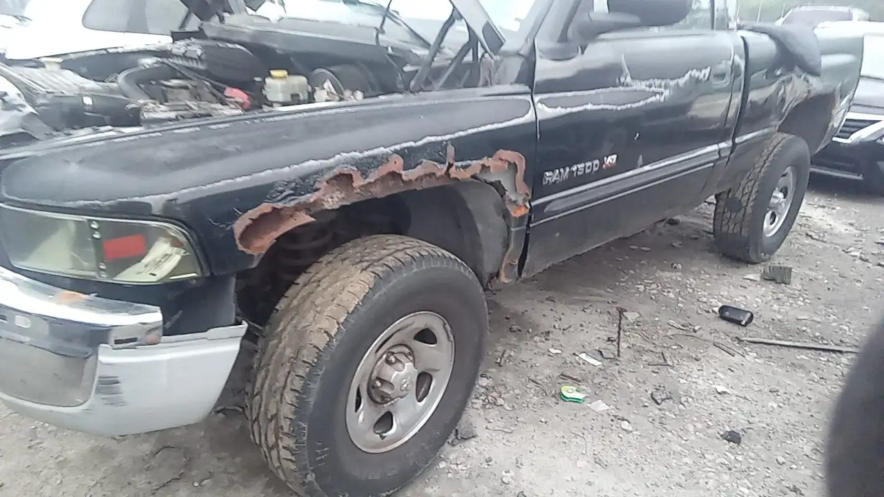 Photo of 2001 Dodge Ram 1500