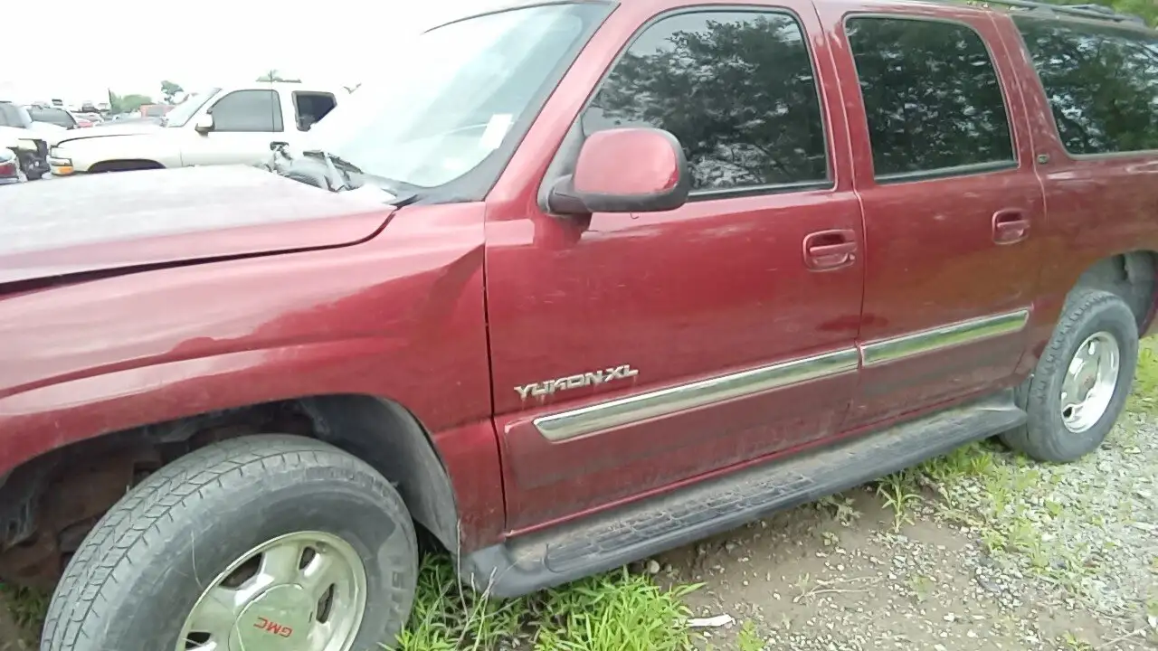 Photo of 2002 Gmc Yukon Xl 1500