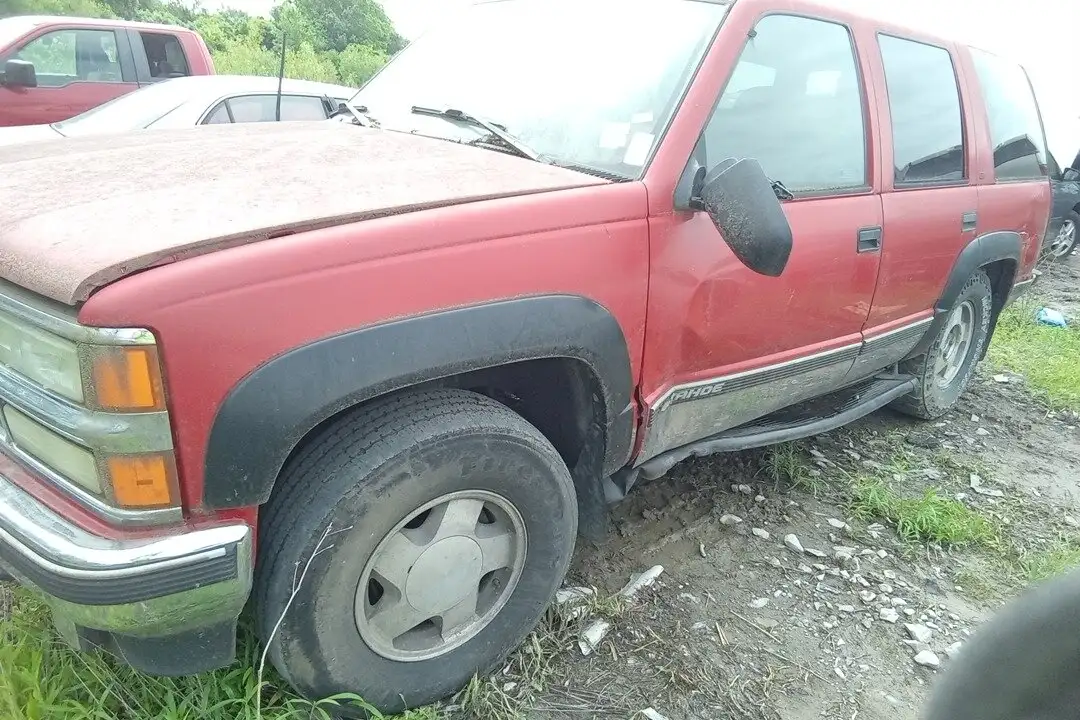 Photo of 1998 Chevrolet Tahoe