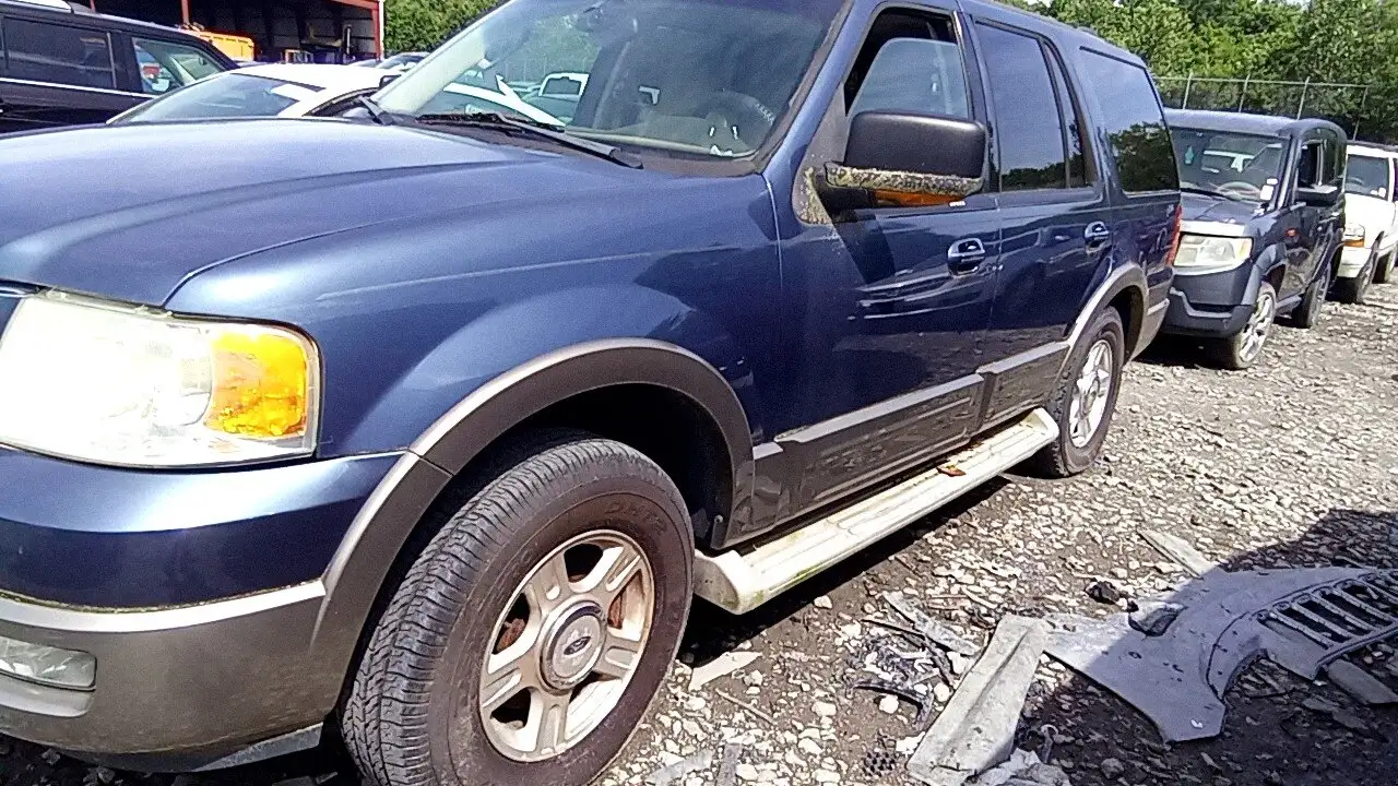 Photo of 2003 Ford Expedition