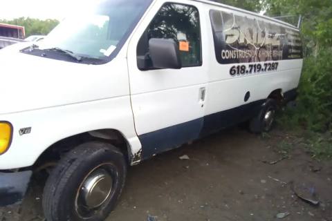 Photo of 1999 Ford E-250 Econoline