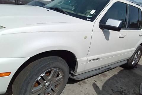 Photo of 2010 Mercury Mountaineer