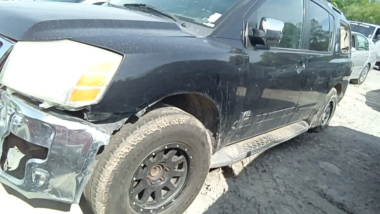 Photo of 2005 Nissan Armada