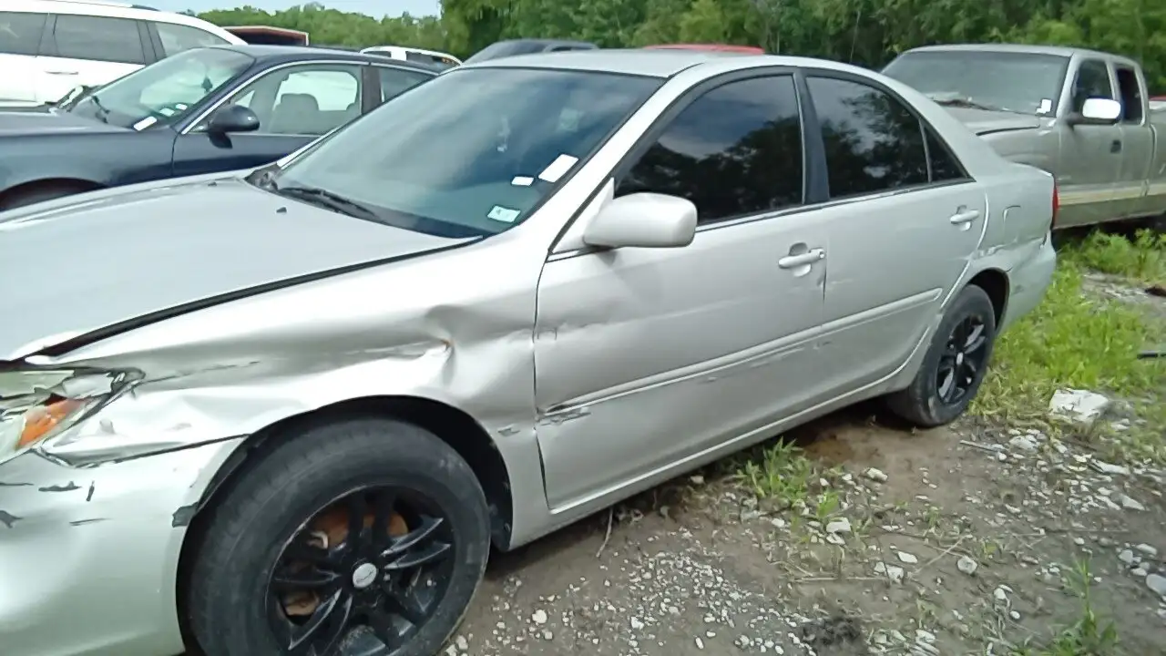 Photo of 2004 Toyota Camry
