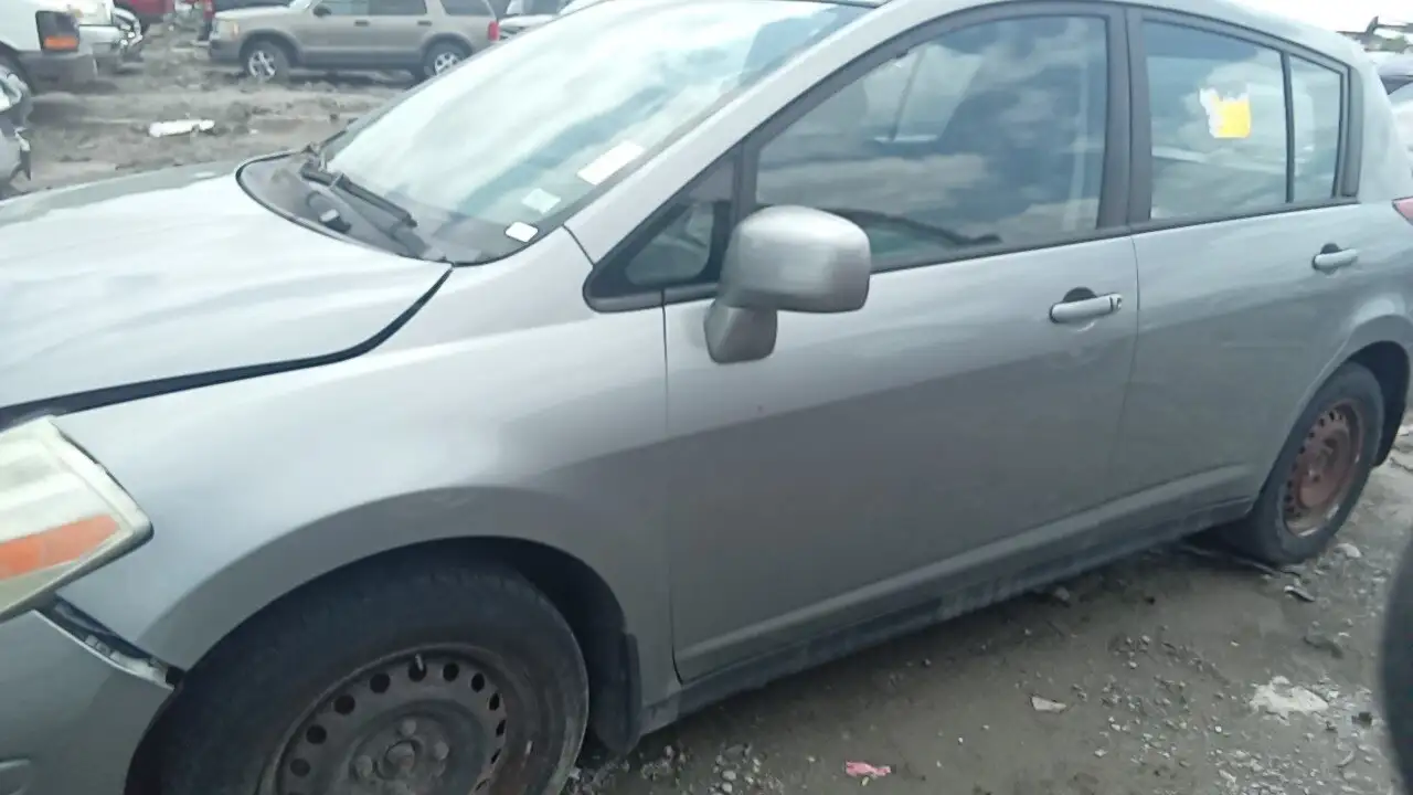 Photo of 2008 Nissan Versa