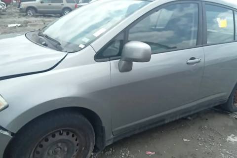 Photo of 2008 Nissan Versa