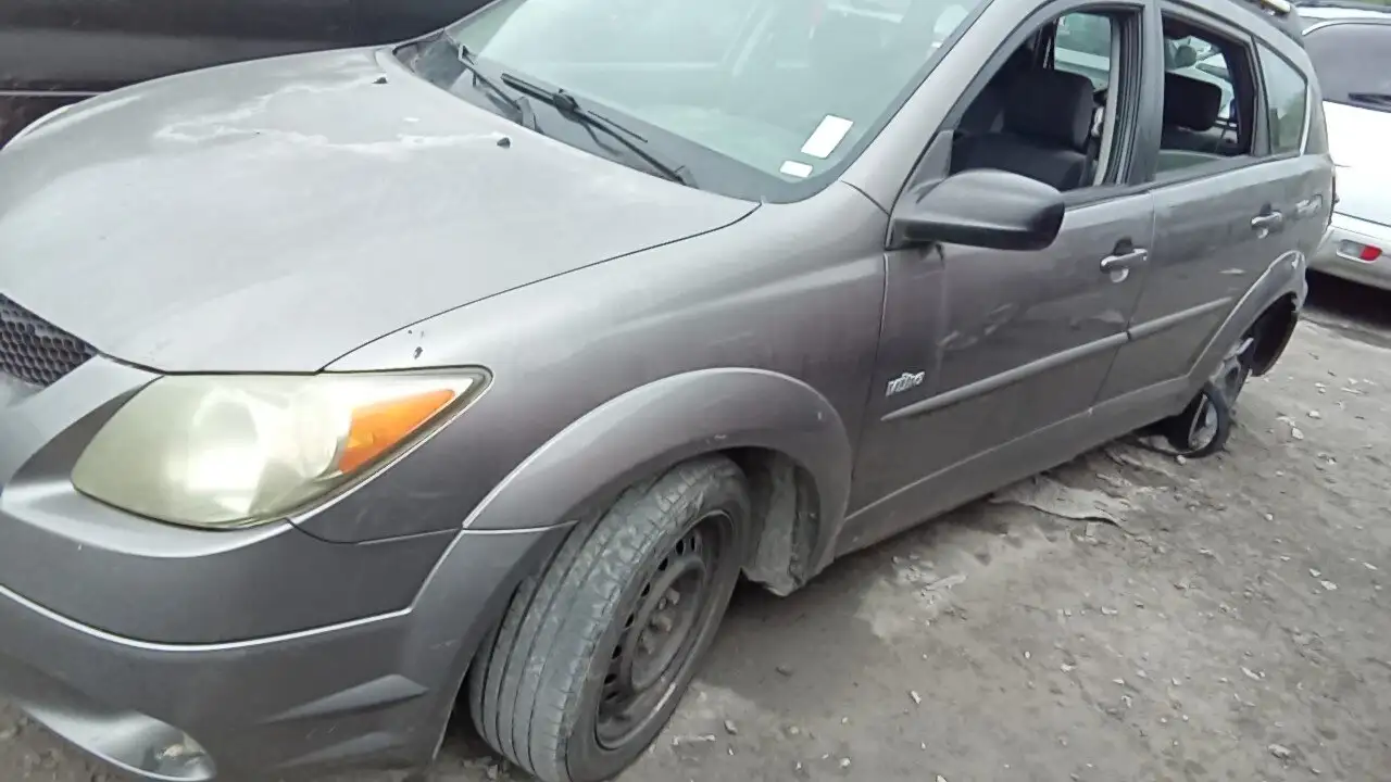 Photo of 2003 Pontiac Vibe