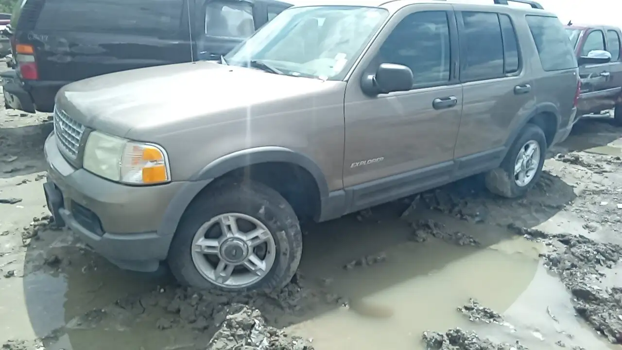 Photo of 2003 Ford Explorer