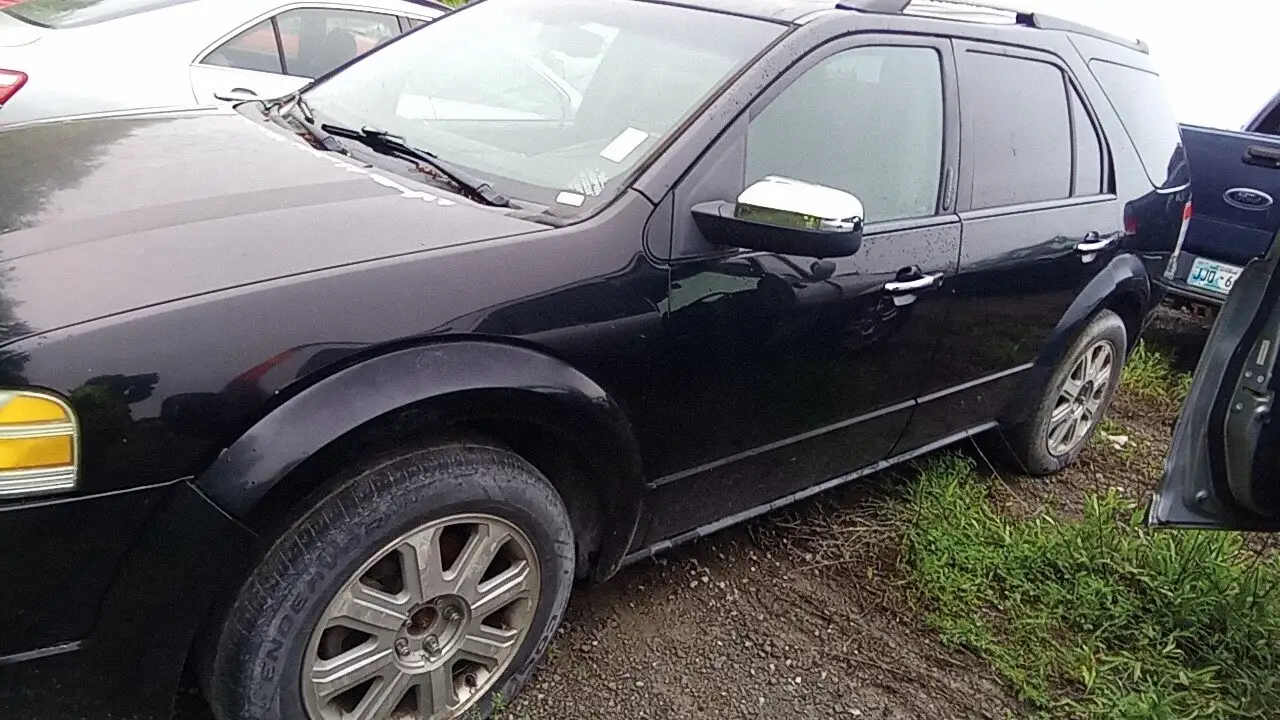 Photo of 2008 Ford Taurus X